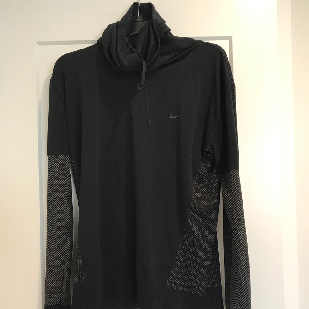 nike athletic turtle neck